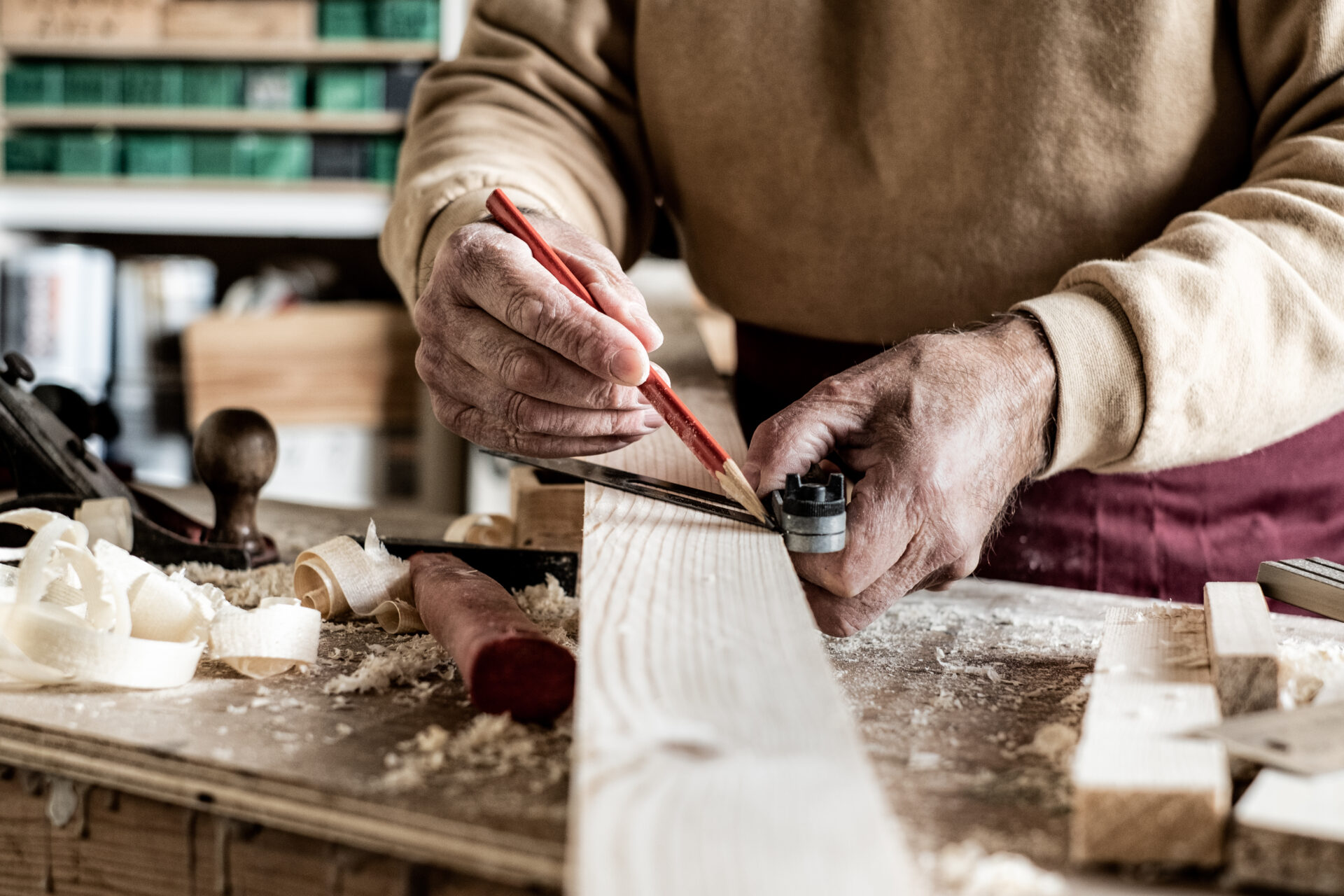 Meubelreparatie hout Vlaardingen